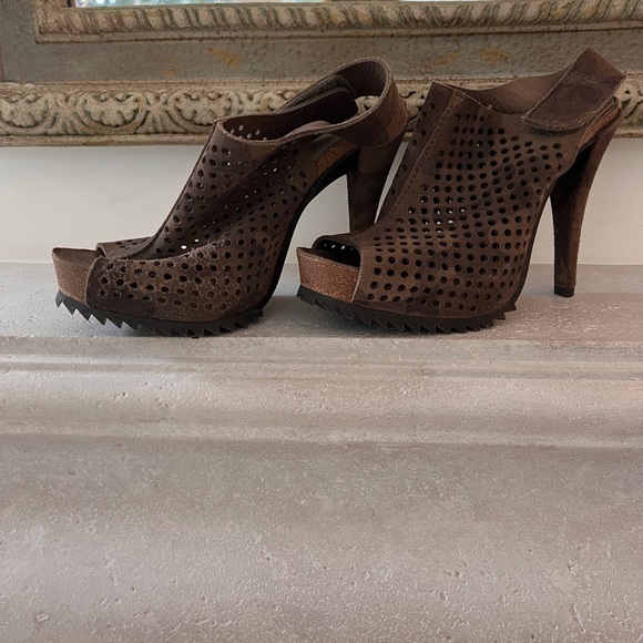 Pedro Garcia Camo Suede Heels - Picture 3 of 6